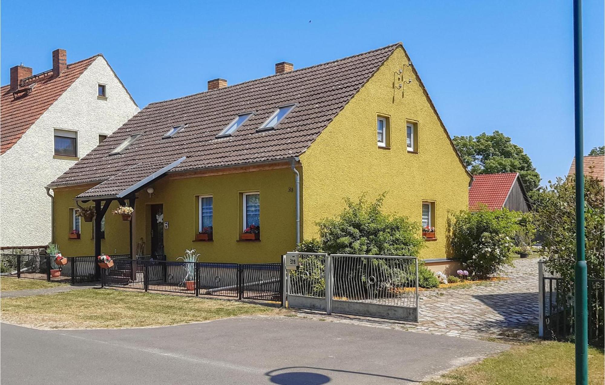 Nice Home In Neu Zauche Ot Caminche With Wifi Caminchen Eksteriør bilde